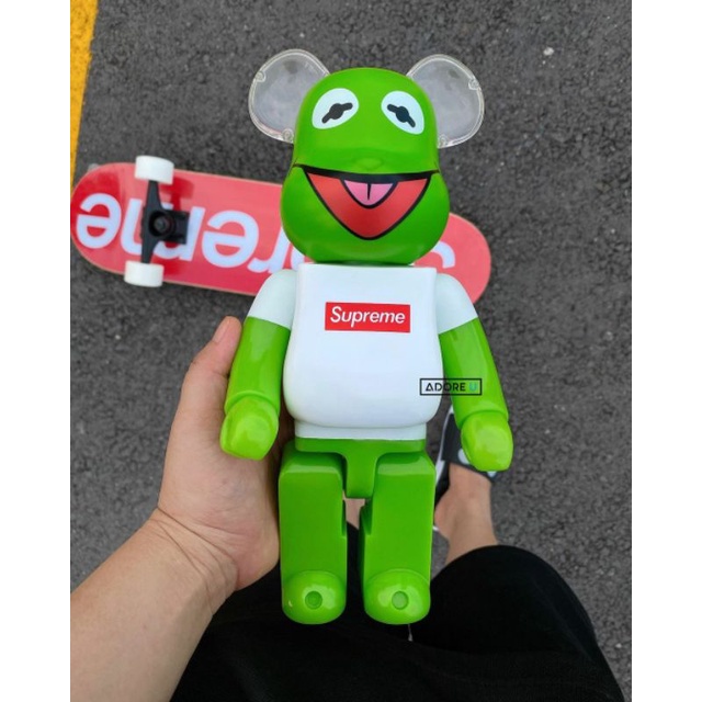 Supreme store kermit bearbrick