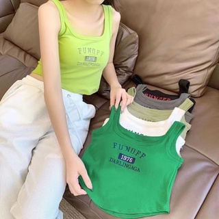 Áo Croptop thể thao vạt bầu cá tính năng động có mút đệm