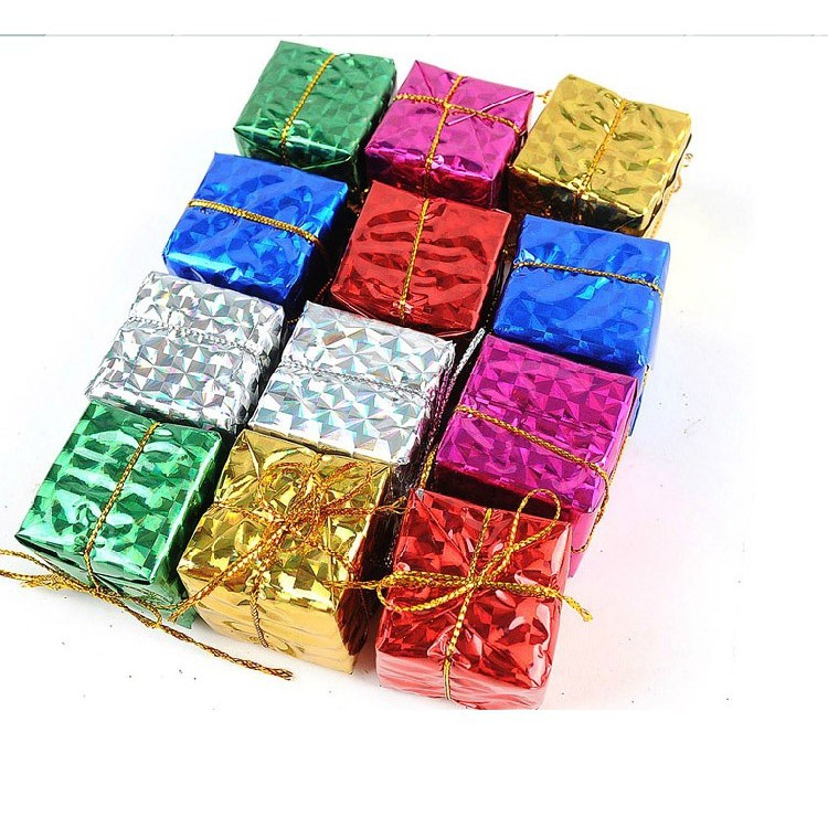 Vỉ 6 hộp quà 6x6cm hoặc Vỉ 6 hộp quà 4x4cm trang trí cây thông Noel