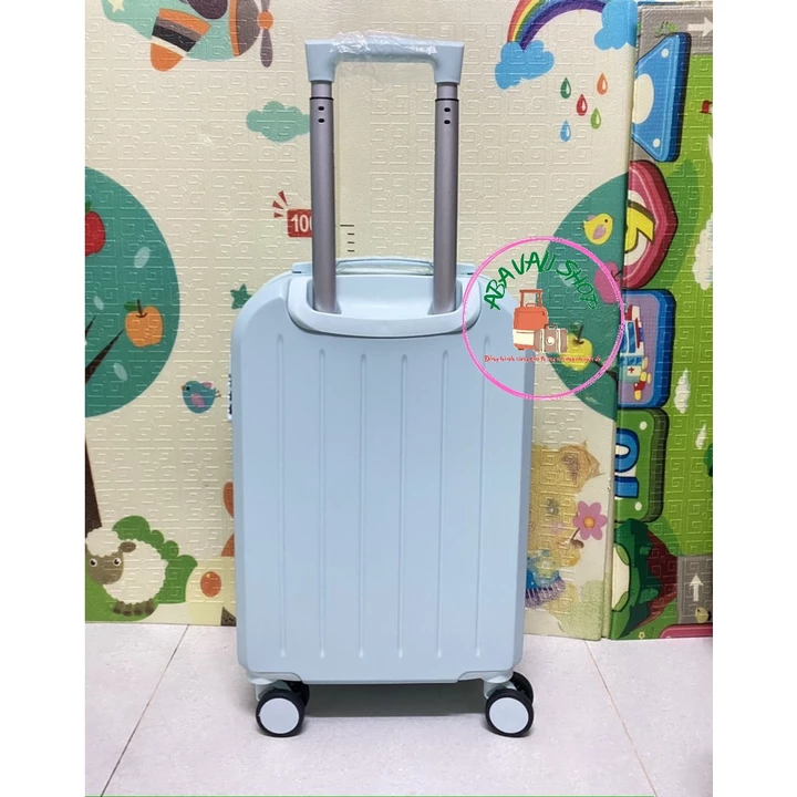 Suitcase – 20" – 3