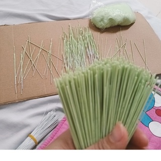 20 NHỤY MAI ĐẤT SÉT( Nhụy xanh non ở giữa hoa)