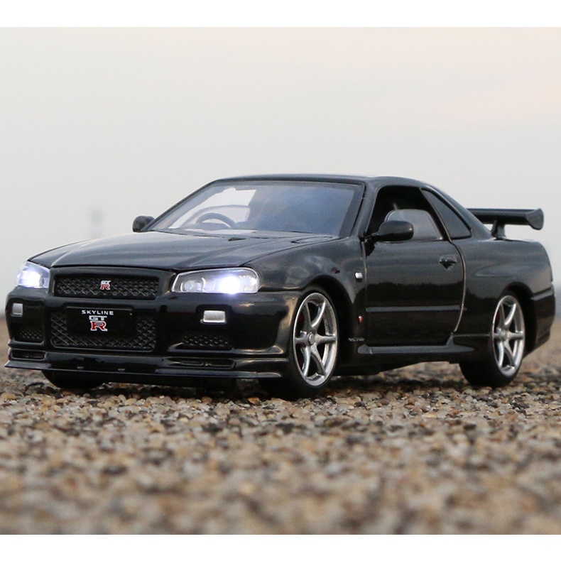 Rouge - Nissan Skyline Ares Gtr R34 R35 Modèle De Voiture De Sport En