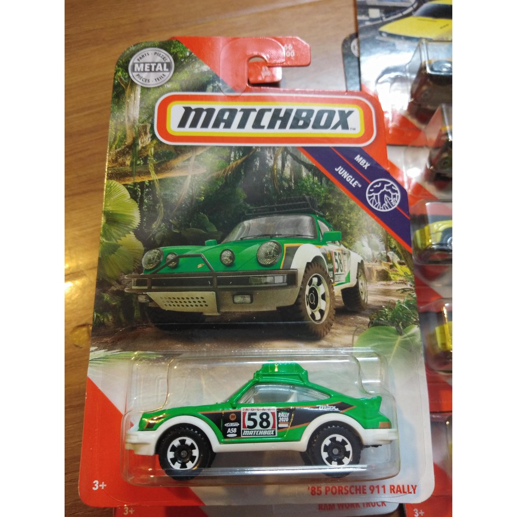 Miniature Matchbox 1/64 Porsche 911 Rally - Vert - Modèle 2019 #66/100 - Loose