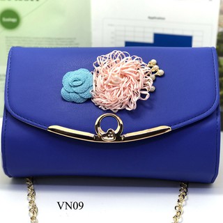 Ví nữ cầm tay có dây đeo chéo