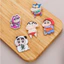 Ghim Cài Áo Hình Cậu Bé Bút Chì Shin-Chan Dễ Thương
