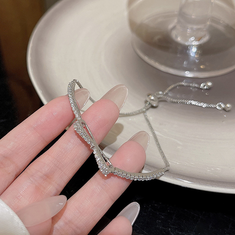 Vòng Tay Đính Nơ Zircon Sang Trọng Cho Nữ