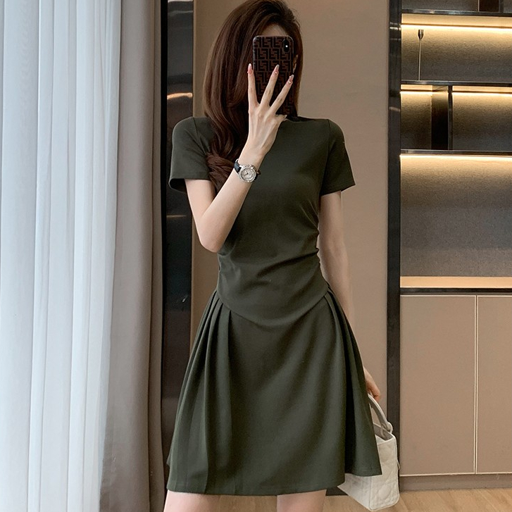 Đầm Chữ A Dáng Ôm Màu Xanh Lá Thời Trang Mùa Hè Kiểu Mới