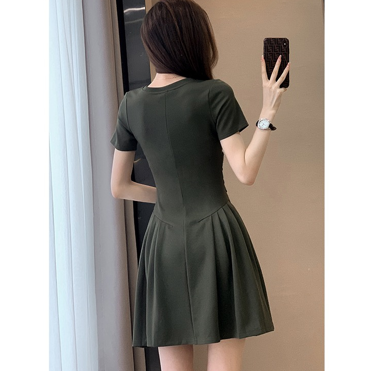 Đầm Chữ A Dáng Ôm Màu Xanh Lá Thời Trang Mùa Hè Kiểu Mới