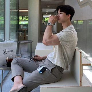 Áo len dệt kim ngắn tay phong cách lười biếng Nhật Bản hợp thời trang Áo sơ mi POLO tối giản phù hợp thời trang dạo phố Áo thun ve áo thông thường Áo sơ mi cổ vuông nửa tay bằng lụa băng cao cấp