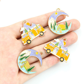 Set 4 Mặt Dây Chuyền Hình Ngọn Núi Hoạt Hình / Ngôi Nhà / Mặt Trăng Tráng Men Bằng Hợp Kim Dùng Làm Quà Lưu