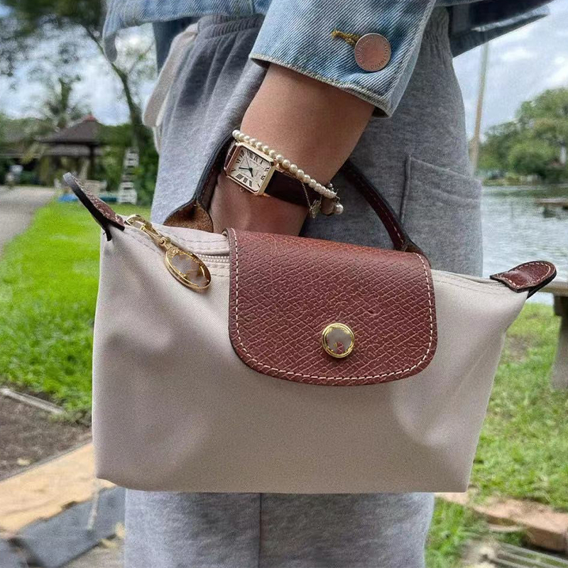 Túi đựng bánh bao Mini dành cho nữ War Horse Túi đựng điện thoại di động Không có dây đeo vai