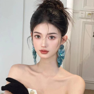 Bông Tai Dạng Kẹp Tua Rua Hình Vỏ Sò Phong Cách Retro Cao Cấp Dễ Phối Đồ