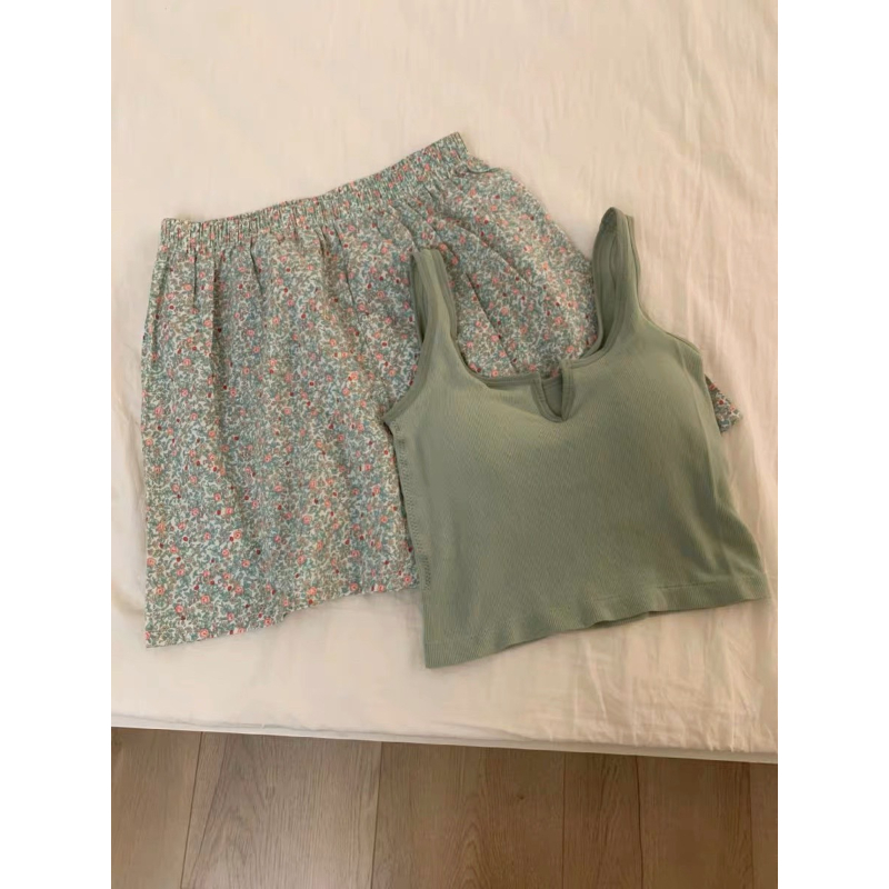 Bộ đồ ngủ mặc nhà Áo Hai Dây Phối Quần Short chất mát kèm mút