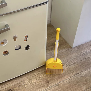 Bộ Đồ Chơi Gia Đình Vịt Quét Nhà Mini Dễ Thương