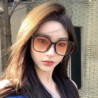 Hàn Quốc Mới Thời Trang Vuông Kính Mát Nữ Khung Lớn Màu Đen Tan Gradient Kính Mắt Cao Cấp Retro Chống Tia UV Đi Biển Bóng Cho Nữ Nam