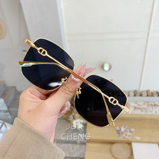 Phiên Bản Hàn Quốc Của Kính Mát Khung Vuông Cho Nữ Thời Trang Mới Nam Nữ Chụp Đường Phố Mặt Tròn Kính Mát Màu Nâu Lái Xe
