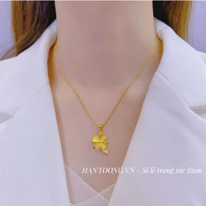 Vòng cổ titan nữ mặt cỏ 4 lá may mắn mạ vàng 18k thời trang sang trọng