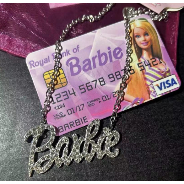 Vòng cổ Thép Titan Mặt Chữ Barbie 90s