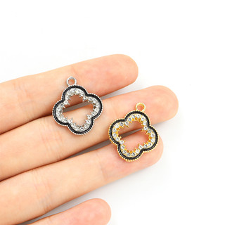 Set 10 Mặt Vòng cổ Hợp Kim Tráng Men Hình Cỏ Bốn Lá Đính Đá Màu Trắng Đen