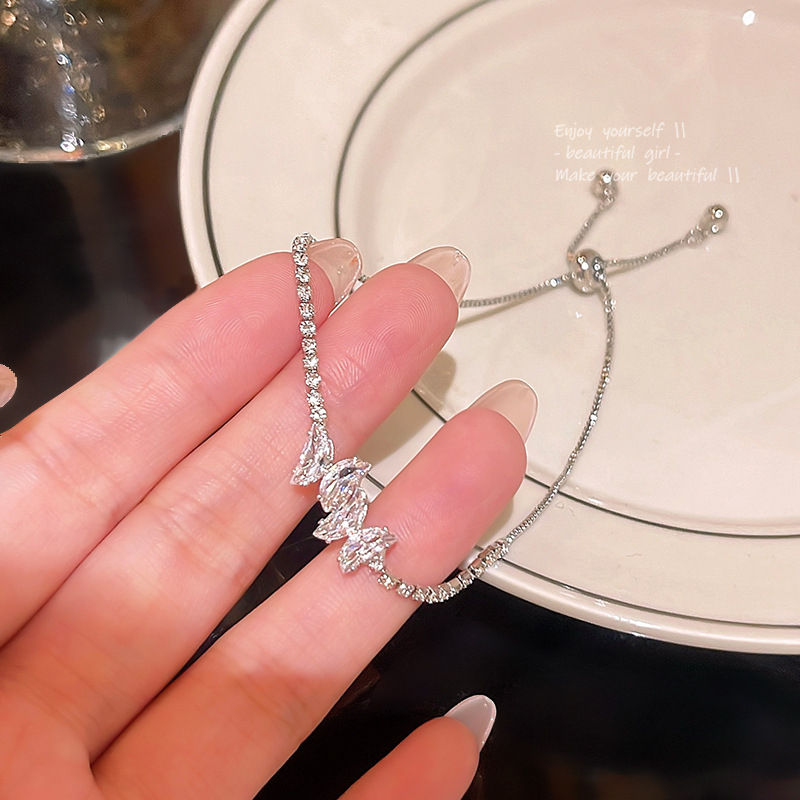 Sang trọng tinh tế zircon bow bracelet nữ pull-out bracelet