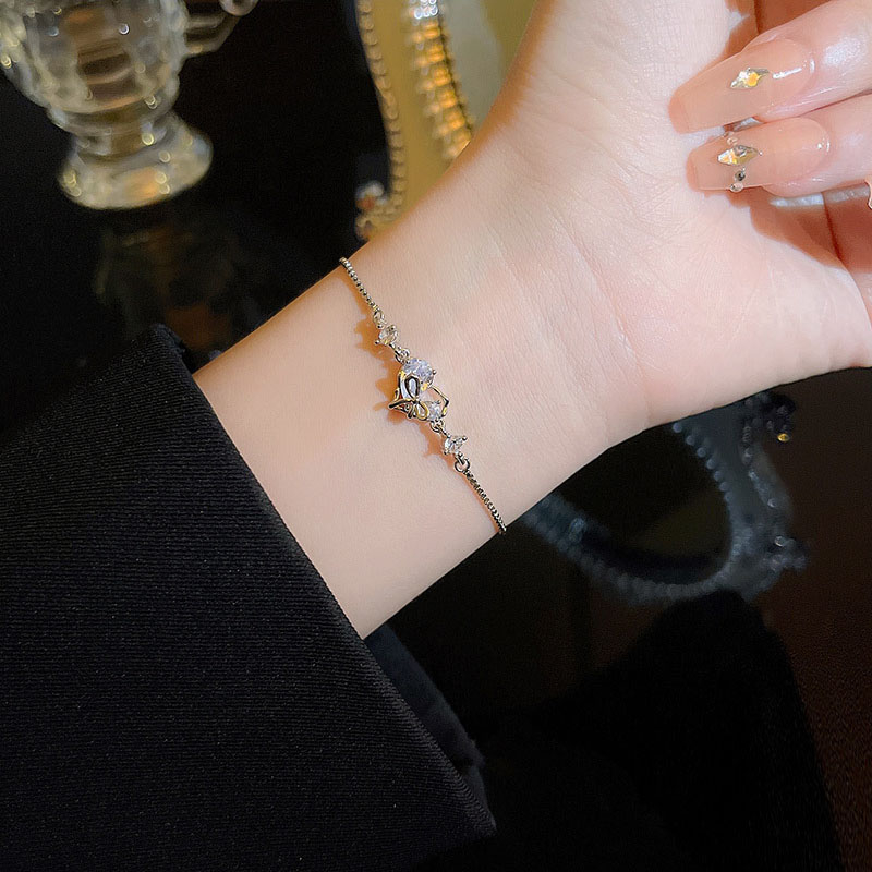 Sang trọng tinh tế zircon heart bow vòng tay phụ nữ pull-out hand jewelry