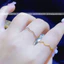 Nhẫn titan không gỉ mạ vàng 18k thiết kế hoạ tiết gợn sóng ánh lấp lánh phong cách đơn giản dành cho nữ