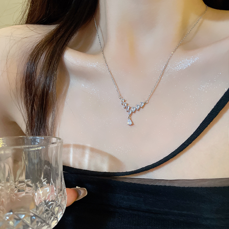 Mới Vòng Cổ choker Bằng Thép Titan Mặt Hình Giọt Nước Đính Đá zircon Thời Trang Cho Nữ