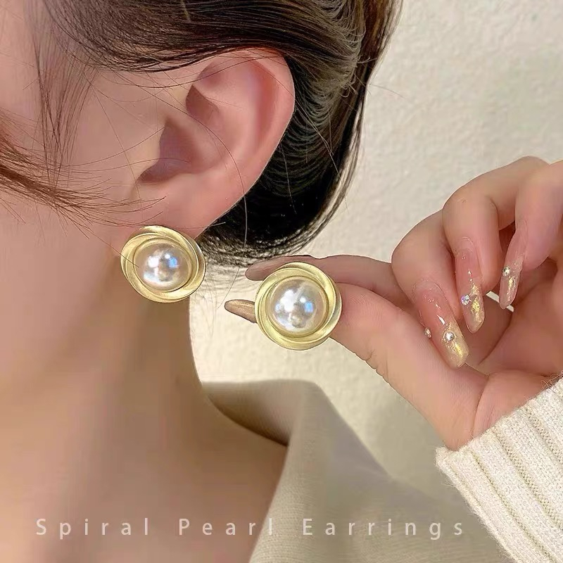 Bông Tai Vàng Hợp Kim Chất Lượng Cao, Phong Cách Đơn Giản Cho Thời Trang Nữ