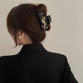 Kẹp Gắp Trầm Hương Hình Cá Mập Bằng acrylic