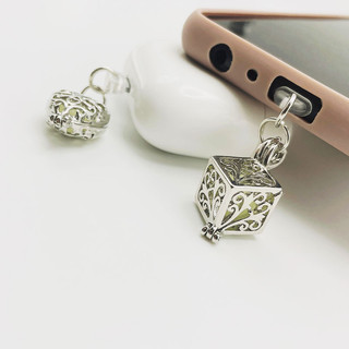 Mobile Nút Cắm Điện Thoại Hấp Thụ Nhiệt Chống Bụi Hình Vuông / Trái Tim Dạ Quang diy