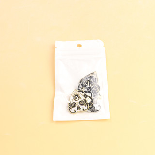 Set 10 Mặt Vòng cổ Hợp Kim Màu Trắng Đen Hình Mèo / Mặt Trăng / Trái Tim Phong Cách punk Sáng Tạo diy Cho Nam Và Nữ