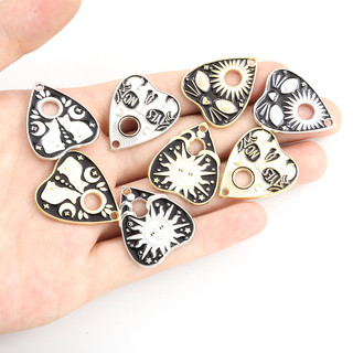 Set 10 Mặt Vòng cổ Hợp Kim Màu Trắng Đen Hình Mèo / Mặt Trăng / Trái Tim Phong Cách punk Sáng Tạo diy Cho Nam Và Nữ