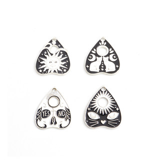 Set 10 Mặt Vòng cổ Hợp Kim Màu Trắng Đen Hình Mèo / Mặt Trăng / Trái Tim Phong Cách punk Sáng Tạo diy Cho Nam Và Nữ