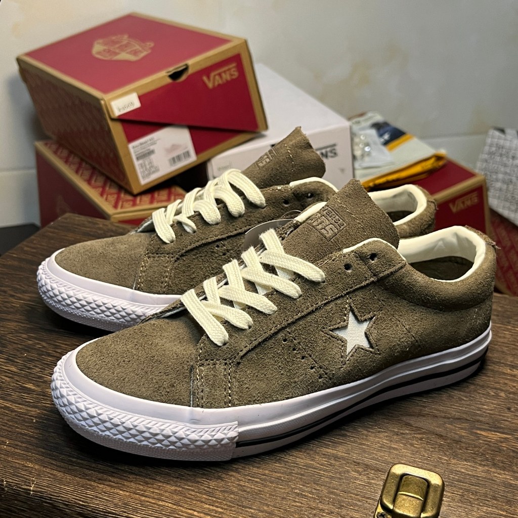 Converse vulcanized outlet giá bao nhiêu