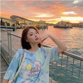 Áo Thun Tay Lỡ Nữ  IN HÌNH Tie-Dye Loang Màu Cá Heo Im Dead Inside Tay Lỡ Dáng Rộng
