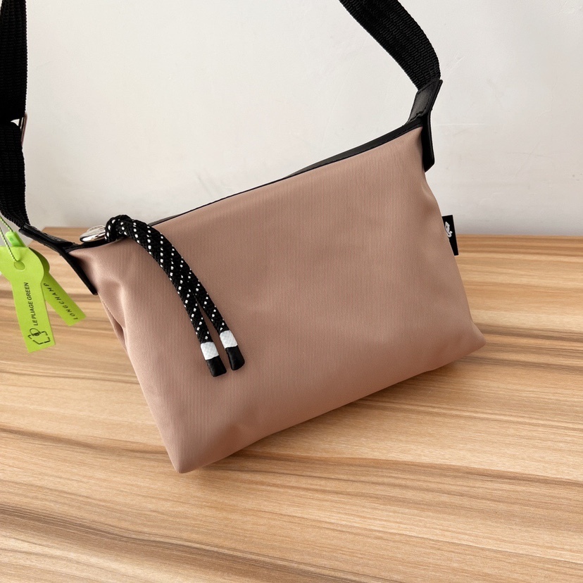 Túi đeo chéo Nylon thân thiện với môi trường Warhorse Túi đeo vai nữ