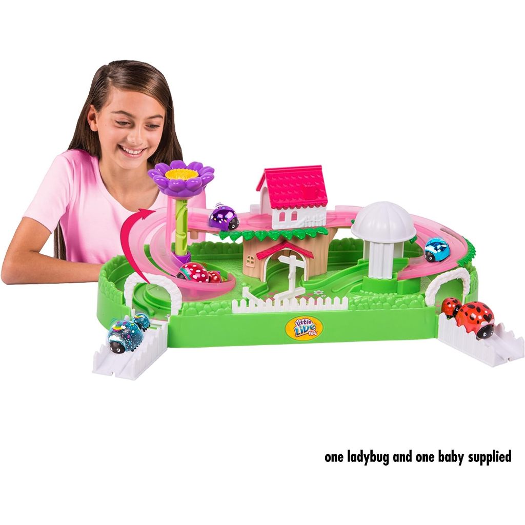 Little Live Pets Lil' Ladybug Garden - Spotsy & Baby Playset Khu Vườn Bọ Rùa lil 'ladybug Nhỏ Sống Động - Đốm Đen & Trẻ Em