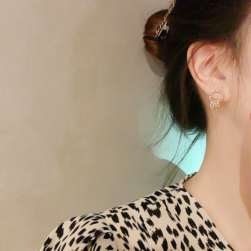 Bán Chạy! Hoa Tai Đính Kim Cương Giả Cao Cấp Thời Trang
