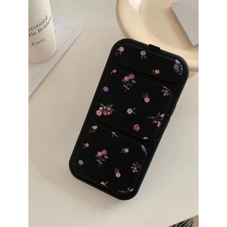 Ốp Điện Thoại In Họa Tiết Hoa Màu Đen Cổ Điển Cho iPhone 13 13promax 14 14pro 15 15pro max 11 12 12promax