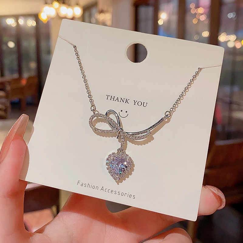 Vòng cổ Thép Titan Mặt Trái Tim Đính Đá Zircon Sang Trọng