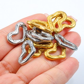 Mặt dây chuyền rỗng hình trái tim bằng thép không gỉ Phụ kiện trang sức DIY Vàng 18k Quyến rũ nhỏ