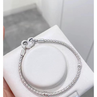 [2024 Phong cách mới nguyên bản] Vòng tay đinh khóa tình yêu Moments / Vòng tay nữ cổ điển nguyên bản
