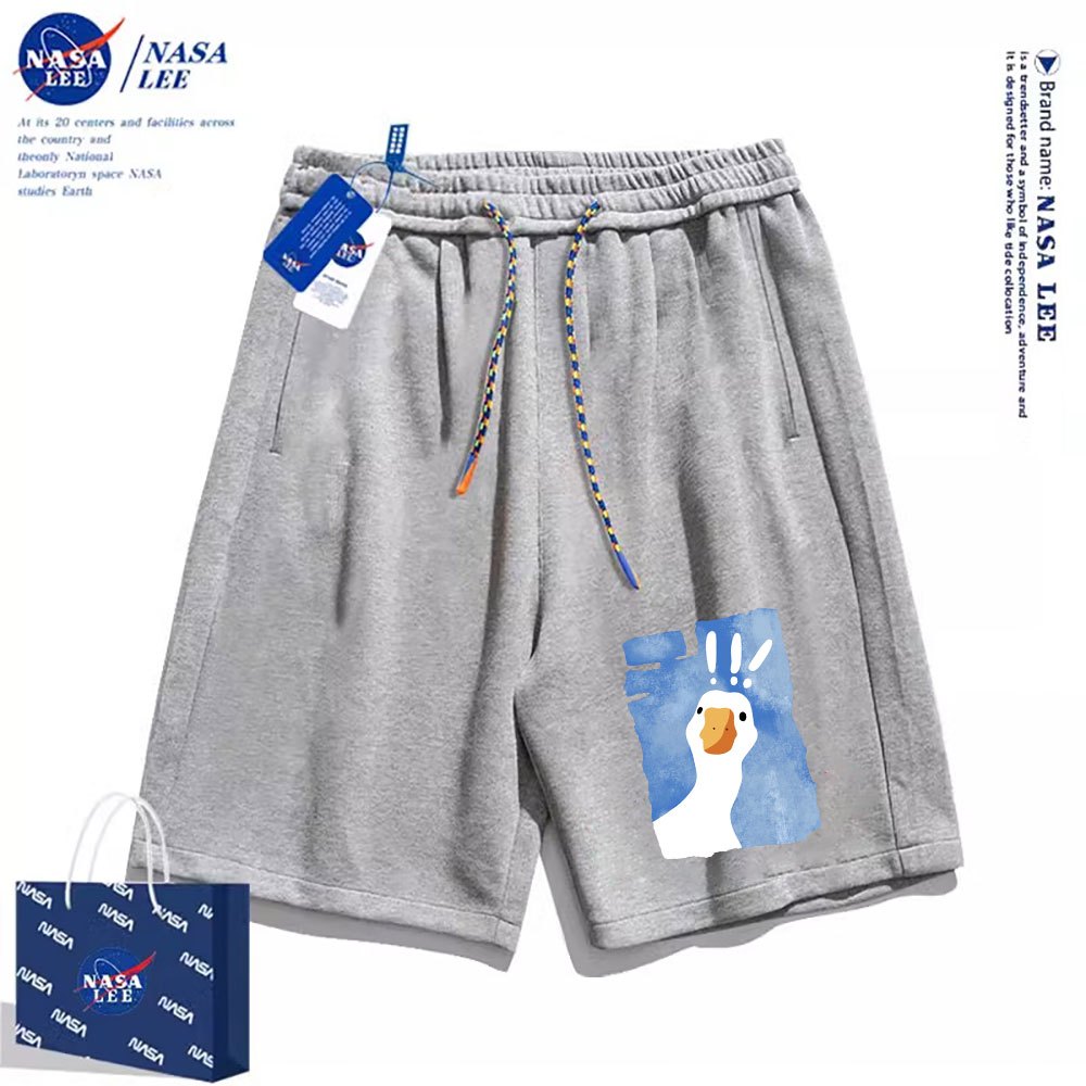 Thương hiệu Nasa Đồng thương hiệu 2024 Quần short dáng rộng Unisex phong cách mới, sử dụng chất liệu Cotton Co giãn dày, thích hợp cho quần short hợp thời trang mùa hè, chống mài mòn, dễ dàng kết hợp, thoáng khí thoải mái, tận hưởng thời gian mát mẻ!