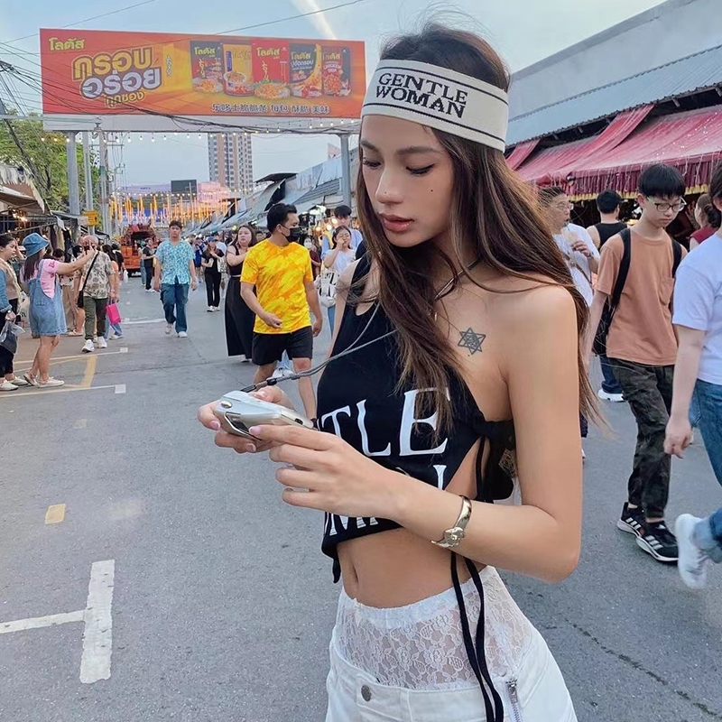 Klalien Đường Phố Châu Âu Và Mỹ Cá Tính In Chữ Tam Giác Vai Tank Top Nữ Giảm Béo Không Đều Cô Gái Cay Ngắn Top
