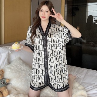 Bộ Đồ Ngủ Nữ Mùa Hè Ngắn Tay Quần Short Cổ Chữ V Cardigan Rời Kích Thước Lớn Giả Lụa Women's Summer Pajamas【LittleStar6】