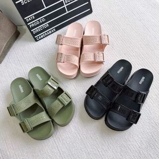 Melissa 2025 Mới Dép Nữ Nút Đôi Băng Thông Rộng Jelly Giày Thường Mở Mũi Lật Giày Đi Biển