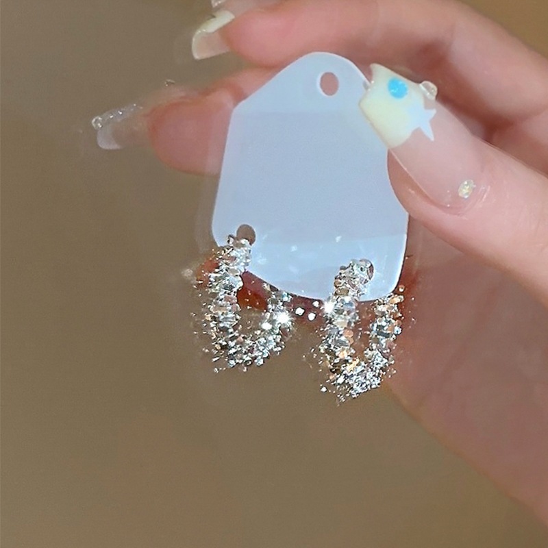 S925 Bạc Kim Ánh Sáng Sang Trọng Và Nhỏ Đám Đông Hình Chữ C Bông Tai Nữ Tính Khí Đa Năng Siêu Lấp Lánh Bông Tai