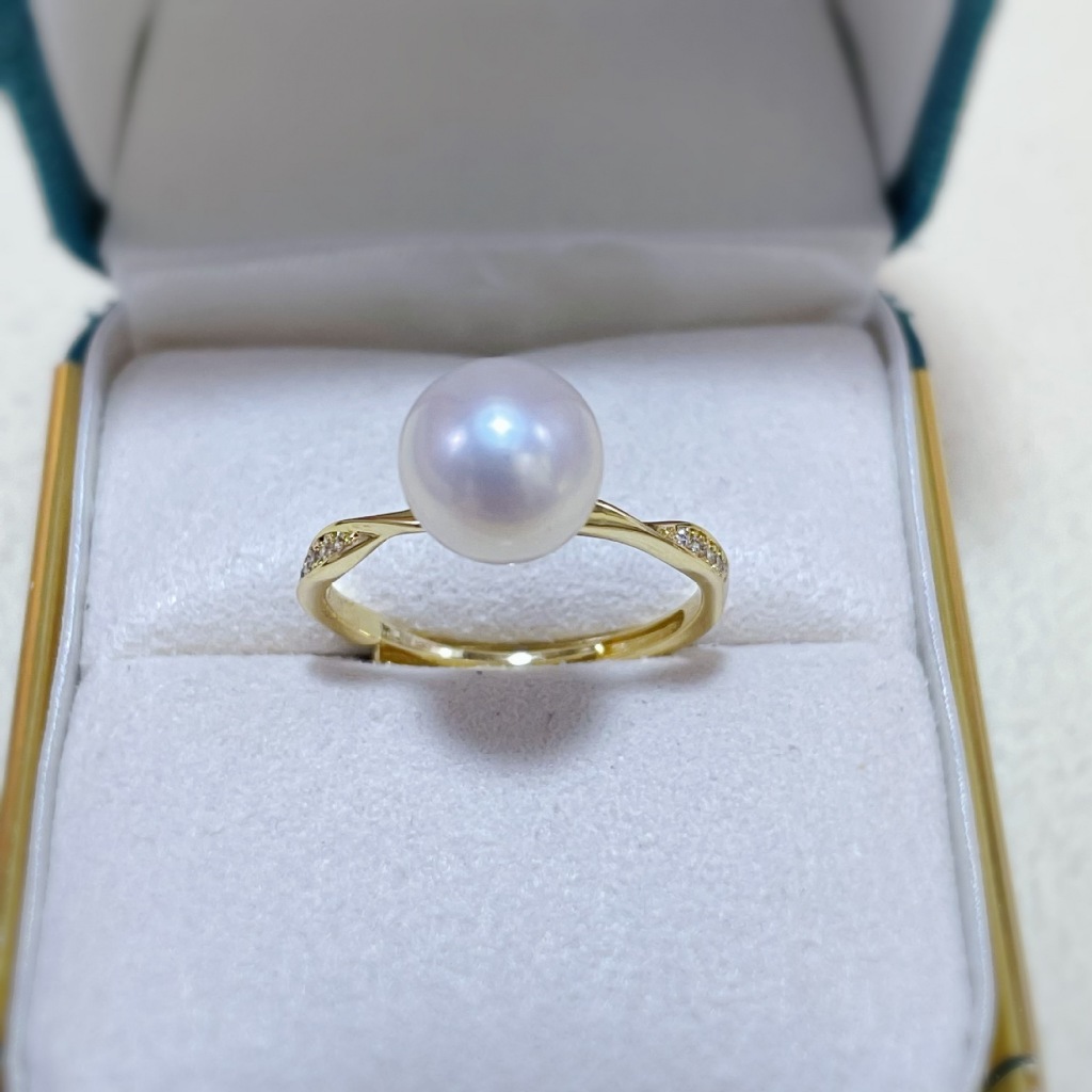 Women's Gemstone Ring by H_jewelry.vn
