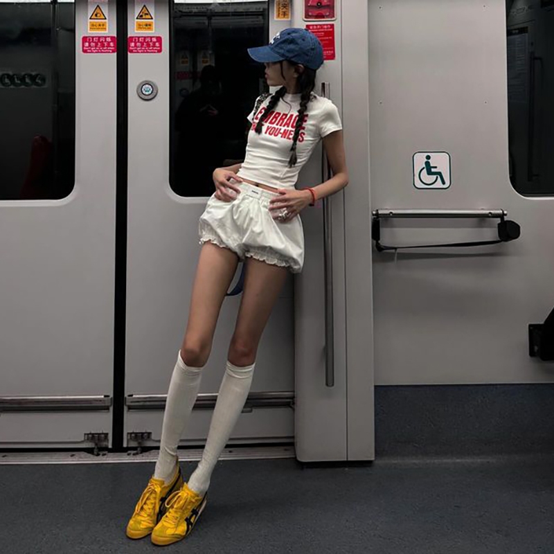 Cutenew Sang Trọng Thường Ngày Bộ Hai Mảnh Nữ Mùa Hè In Chữ Áo Thun Tay Ngắn + Quần Short Eo Co Giãn Phong Cách Đường Phố Phù Hợp Với