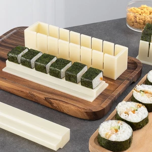Khuôn nhựa làm cơm cuộn sushi kimbap hình tròn, hình vuông, trái tim【Chiosala12】